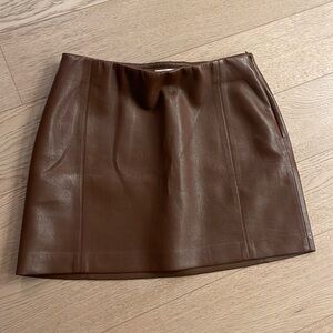 Aritzia Wilfred faux leather brown skirt size 2